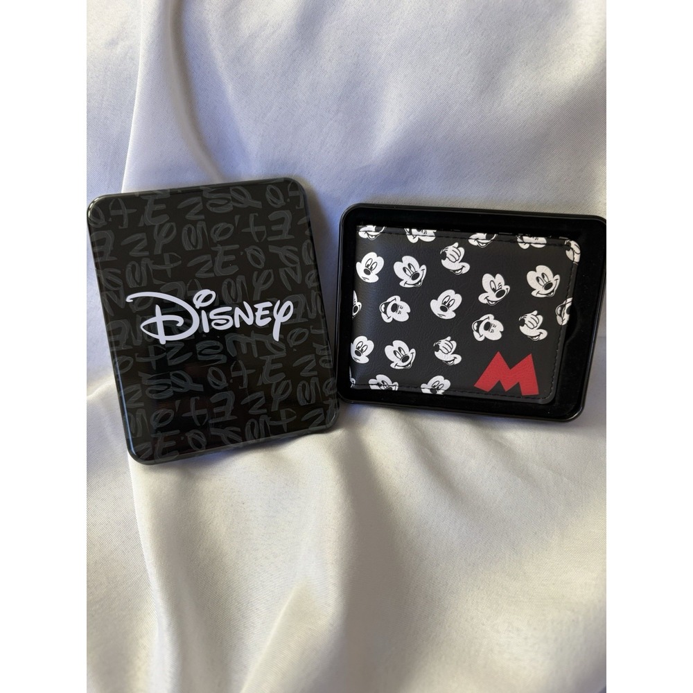 NEW Disney Mickey Mouse Bifold Wallet With Tin Holder Buckle-Down Men's Wallet